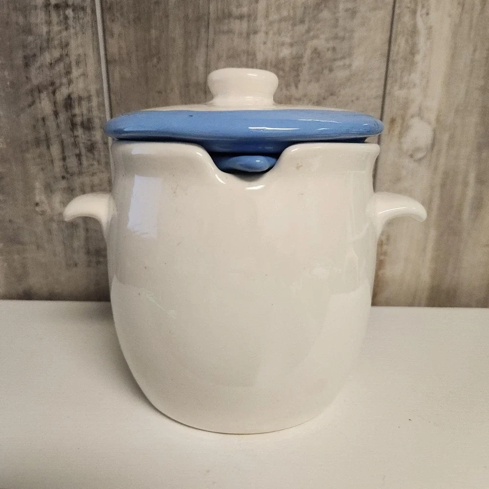 Vintage Country Goose Blue Ribbon Kitchen Jar Handmade Signed Grease Drippings
